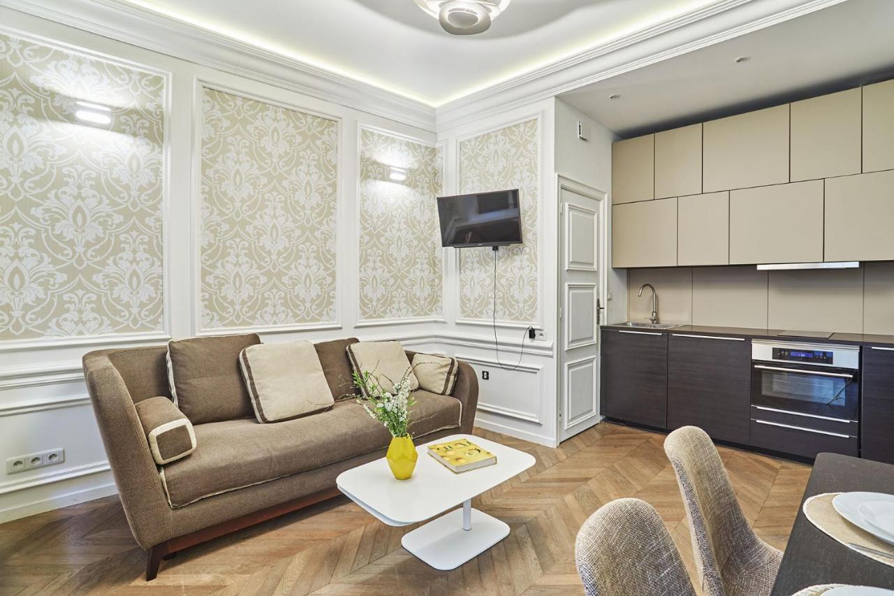 Apartment Louvre Museum By Studio Prestige パリ エクステリア 写真