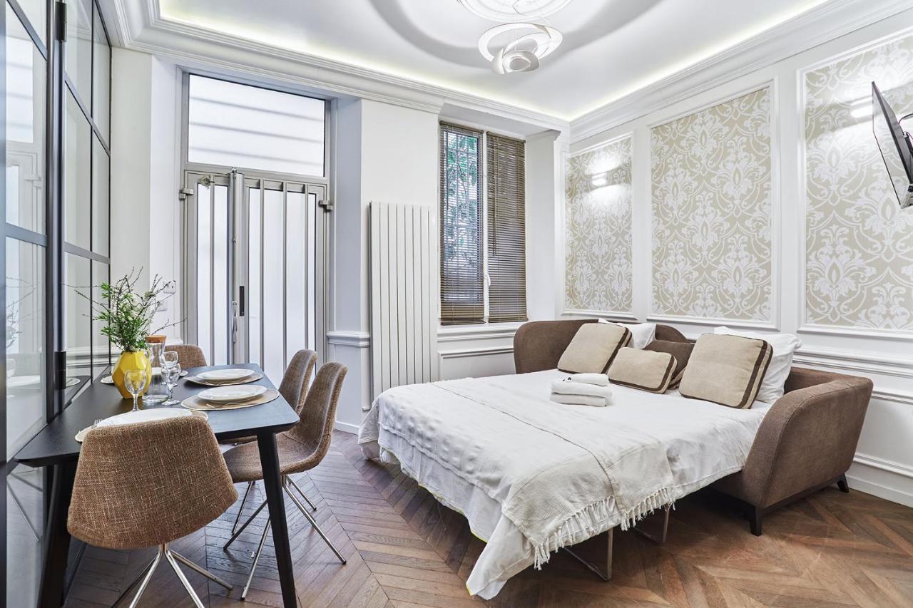 Apartment Louvre Museum By Studio Prestige パリ エクステリア 写真